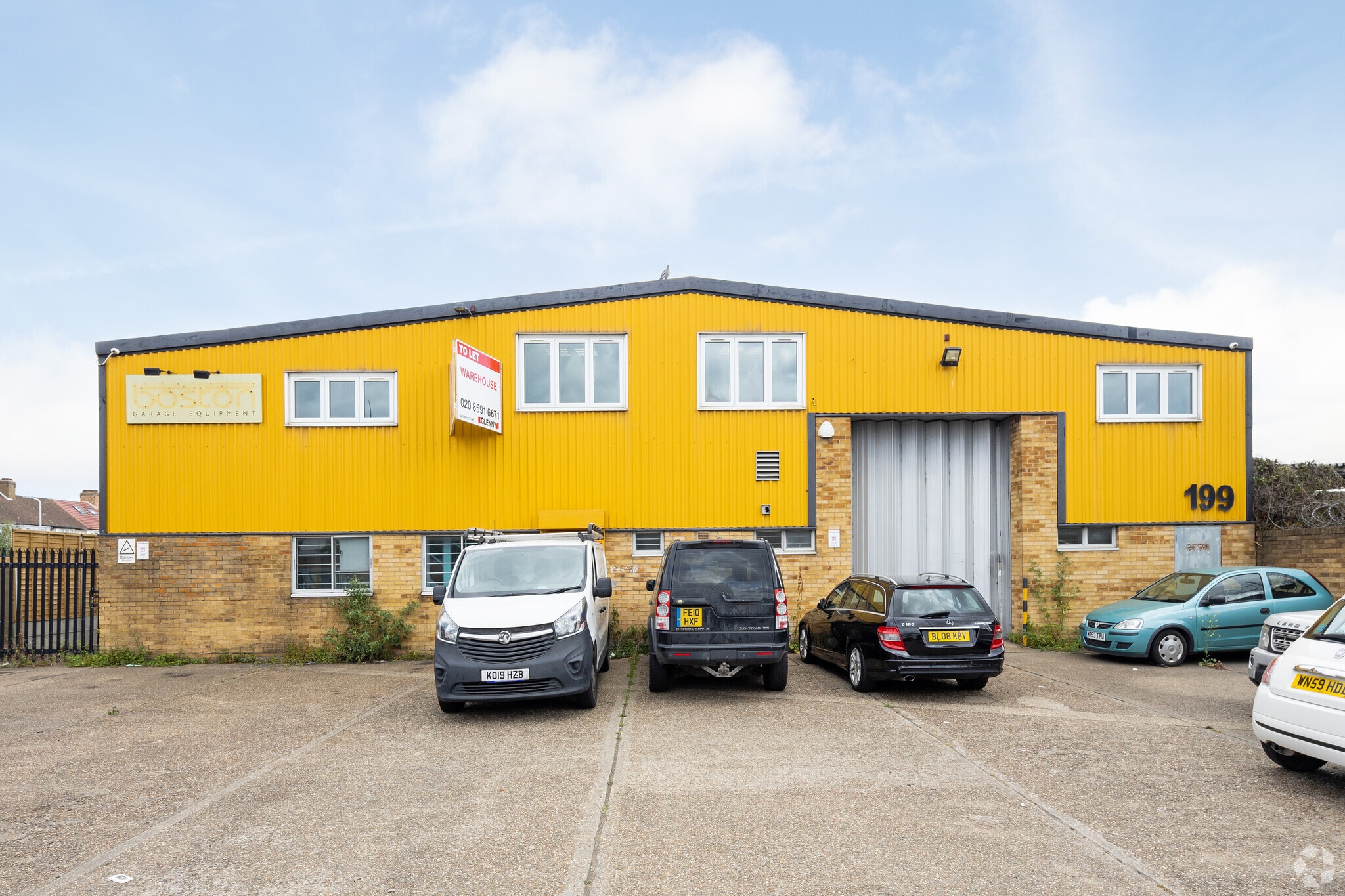 199 New Rd, Rainham for lease Primary Photo- Image 1 of 3