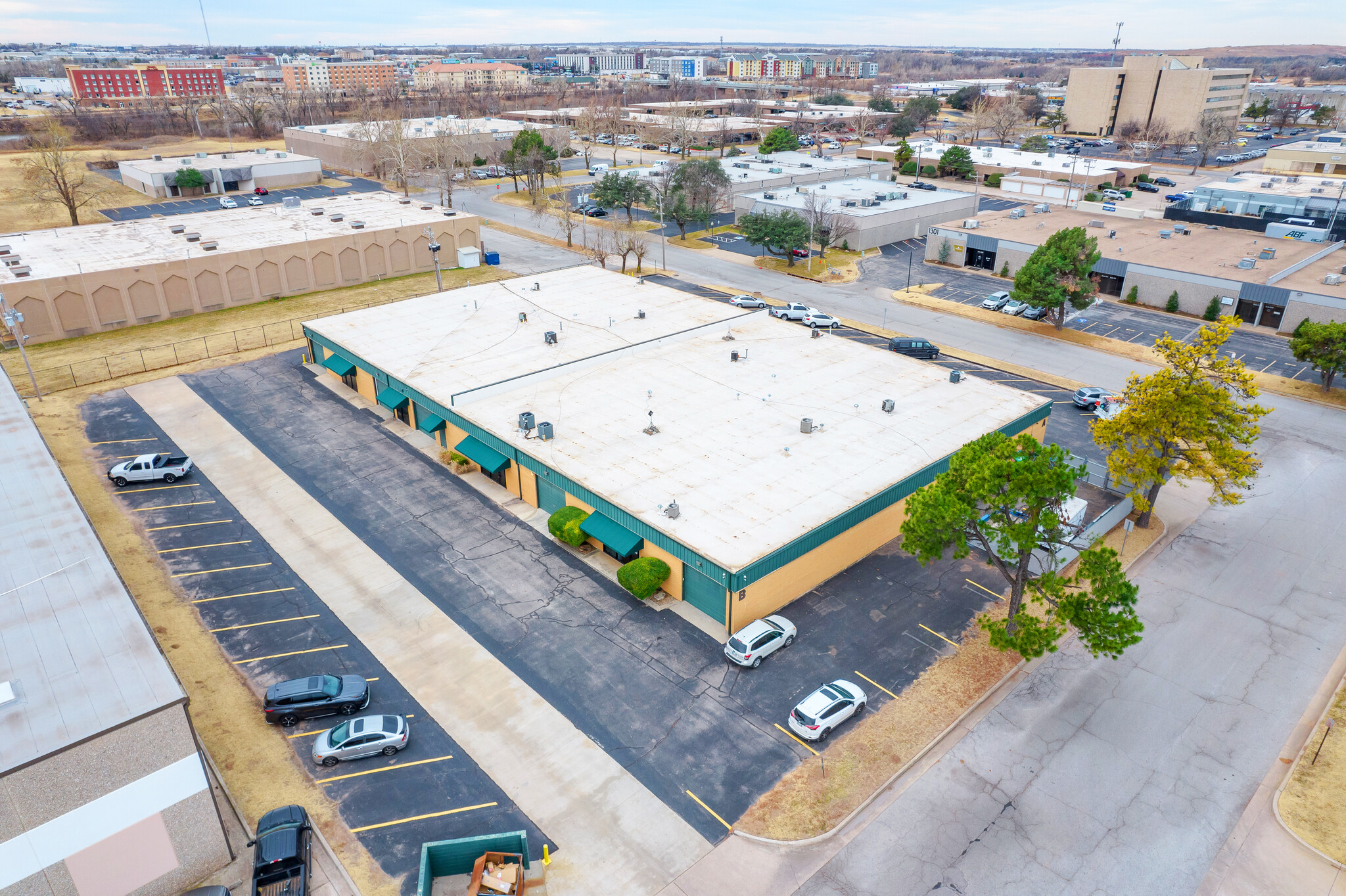 1300 Cornell Pky, Oklahoma City, OK for lease Building Photo- Image 1 of 3