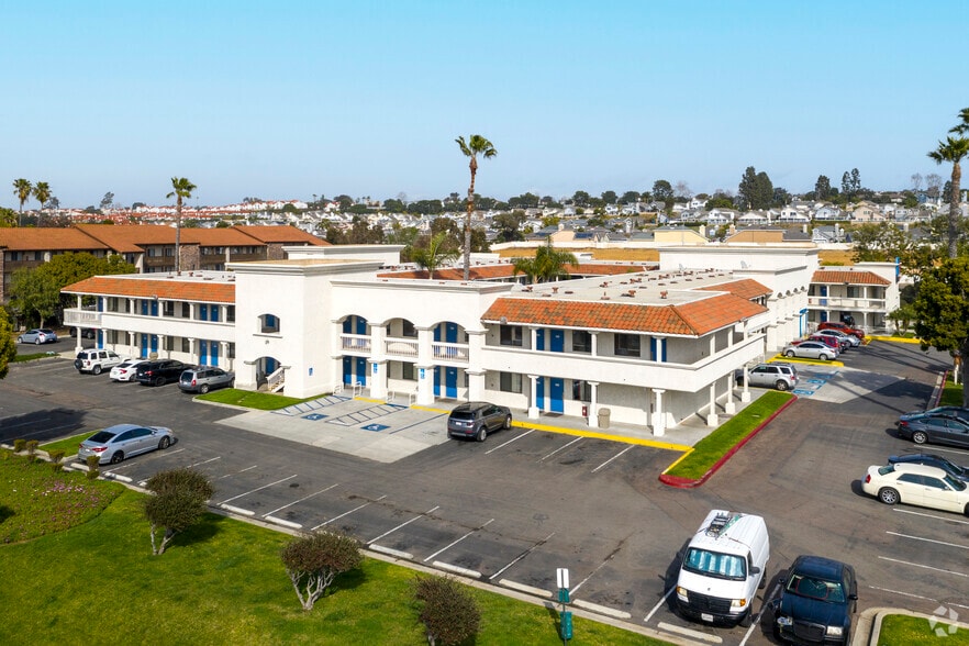 750 Raintree Dr, Carlsbad, CA for sale - Building Photo - Image 3 of 53