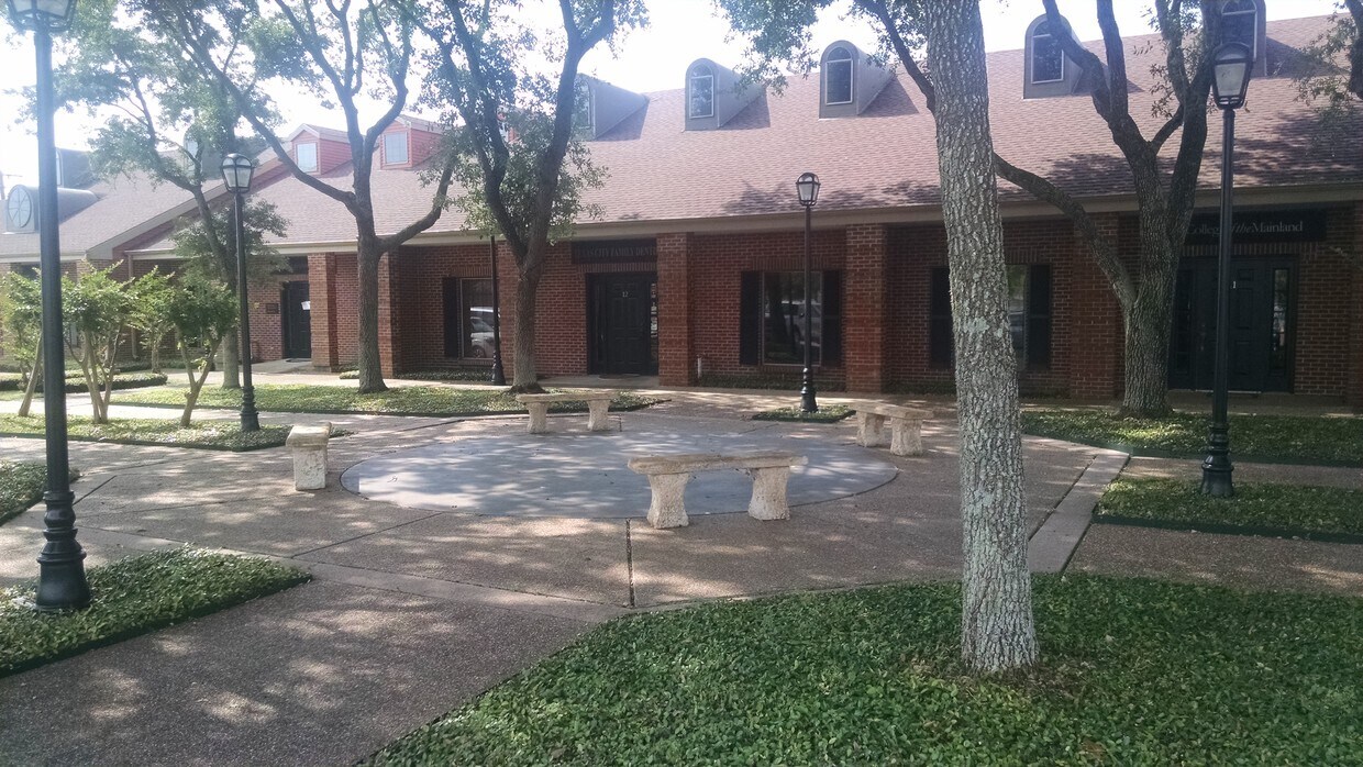 1501 N Amburn Rd, Texas City, TX for sale Primary Photo- Image 1 of 1