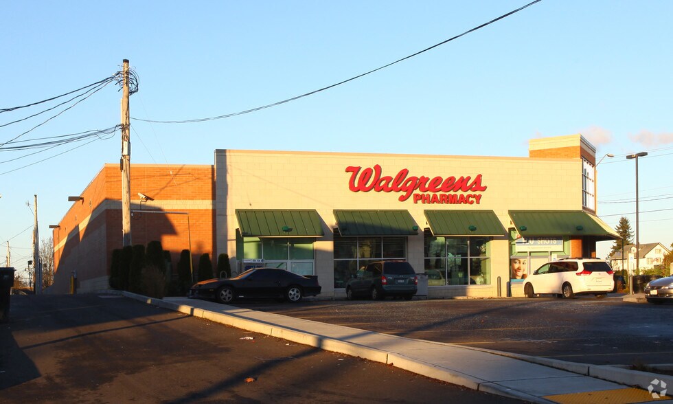 2024 6th Ave, WA 98403 Walgreens