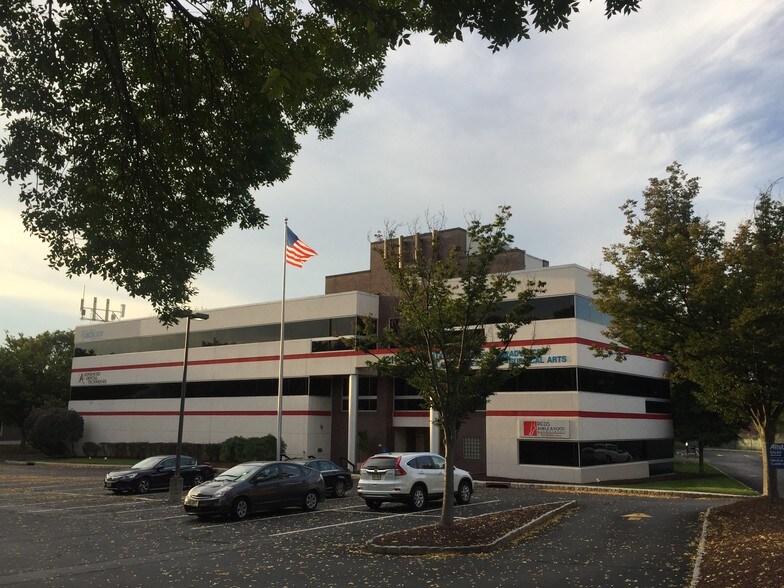 1211 Hamburg Tpke, Wayne, NJ for sale - Building Photo - Image 1 of 1