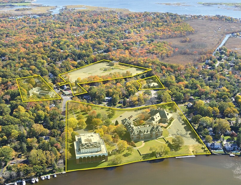 150 Idle Hour Blvd, Oakdale, NY for sale Primary Photo- Image 1 of 1