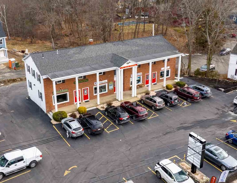 35-41 W Main St, Georgetown, MA for lease - Building Photo - Image 1 of 5