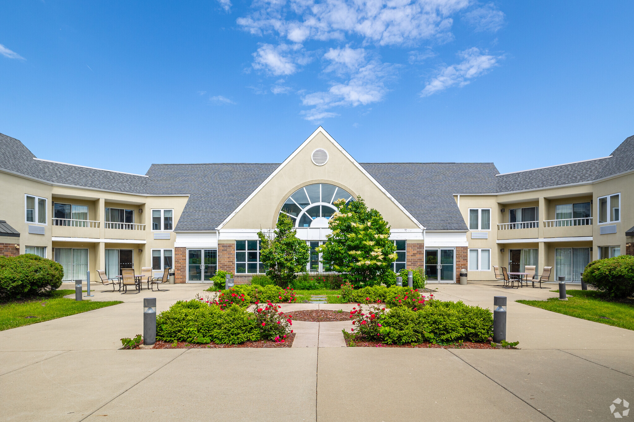 900 W Lake Cook Rd, Buffalo Grove, IL for sale Building Photo- Image 1 of 18