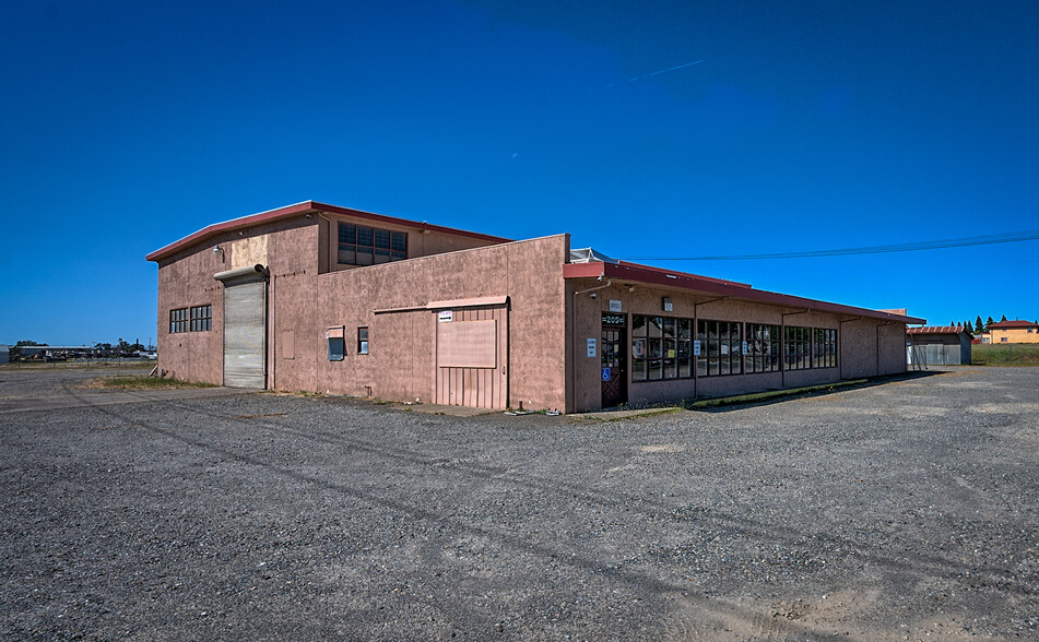 205 Kimball Rd, Red Bluff, CA for lease - Building Photo - Image 2 of 29