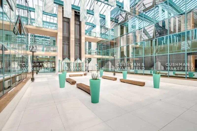 21 Avenue Du Québec, Villebon-sur-Yvette for lease - Lobby - Image 3 of 14