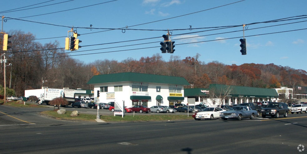 521-547 Boston Post Rd, Orange, CT for lease - Building Photo - Image 2 of 11