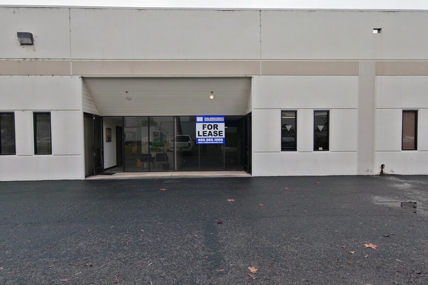 5770 Nicolle St, Ventura, CA for lease - Building Photo - Image 1 of 12