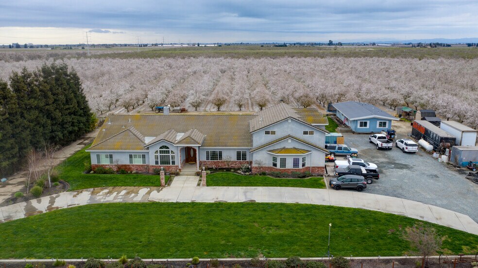 3326 Warner Rd, Ceres, CA 95307