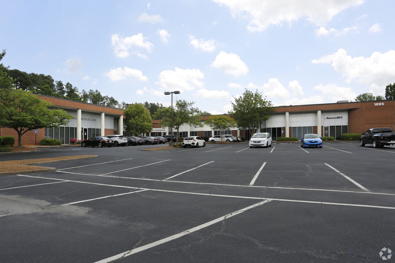 1895 Beaver Ridge Cir, Norcross, GA 30071