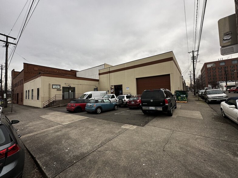 602 SE Salmon St, Portland, OR for lease - Building Photo - Image 3 of 3