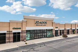 760-800 W Johnson St, Fond Du Lac, WI for lease Building Photo- Image 2 of 4