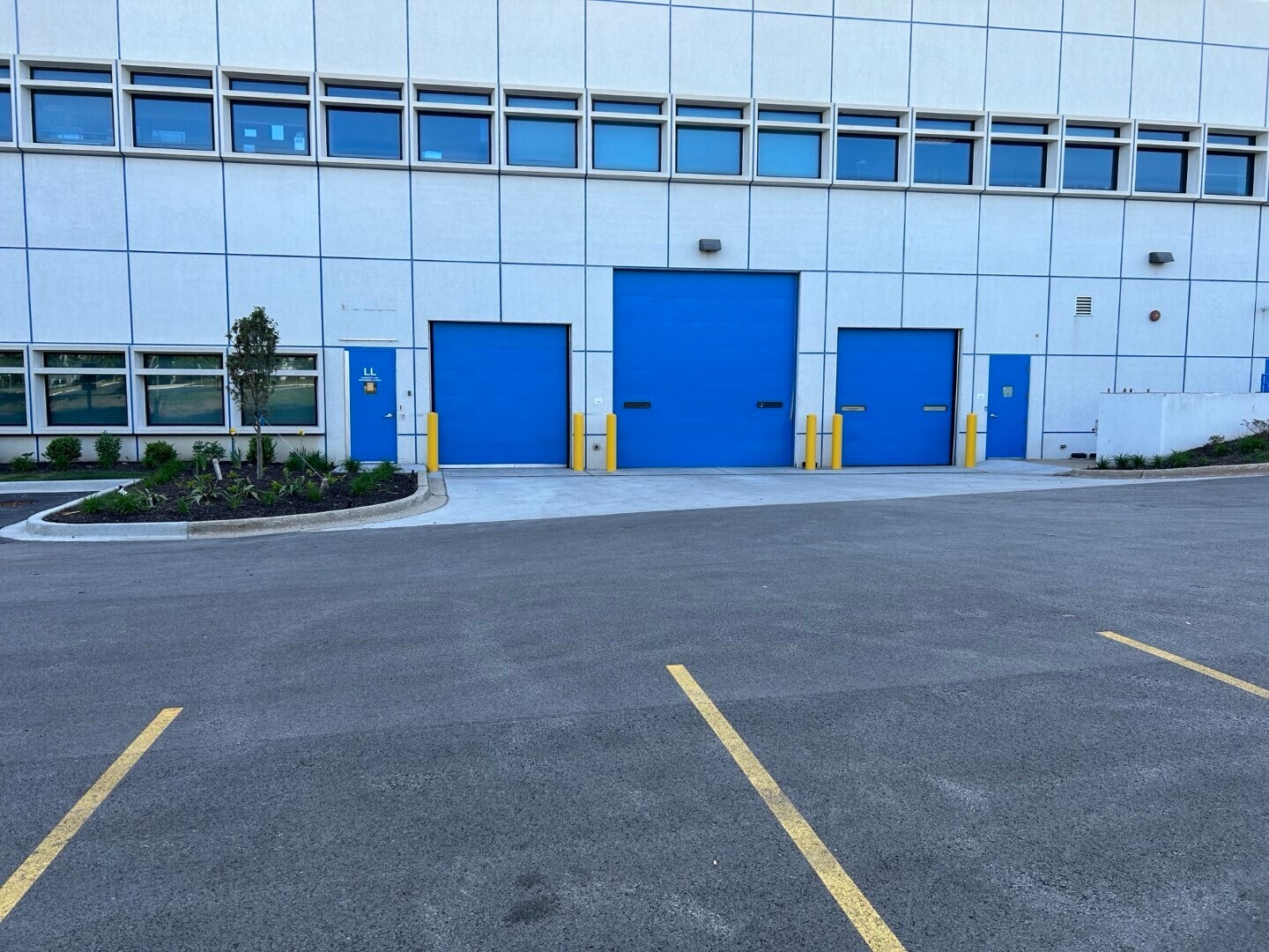 600680 Oakmont Ln, Westmont, IL 60559 Oakmont Tech Center