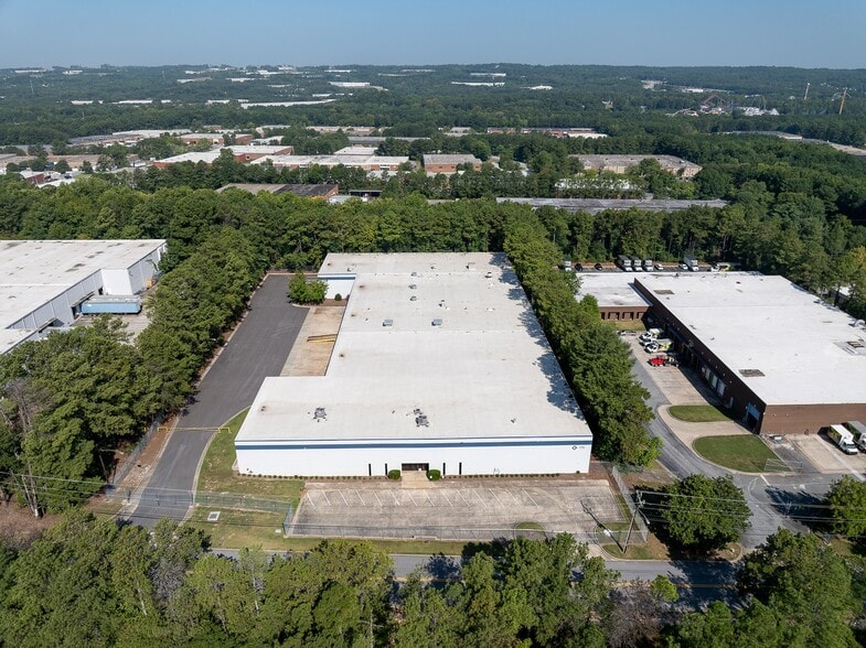 170 Selig Dr SW, Atlanta, GA for lease - Building Photo - Image 2 of 20