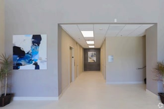 25391 Commercentre Dr, Lake Forest, CA for lease Lobby- Image 1 of 5