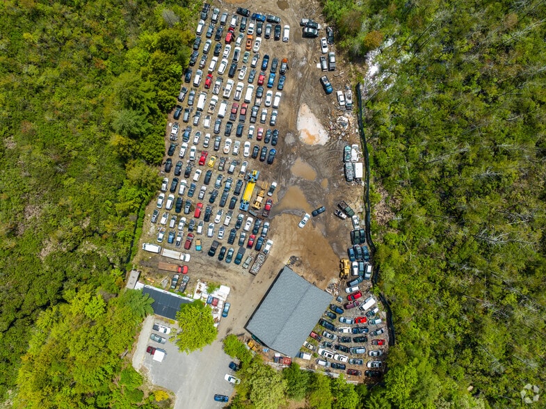 55 Hall Rd, Londonderry, NH for sale - Building Photo - Image 1 of 17