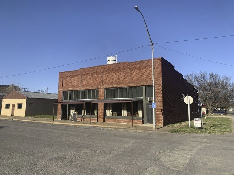 201 N Main St, Helena, OK for sale - Primary Photo - Image 1 of 1