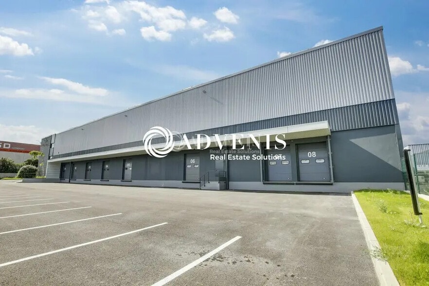 Industrial in Bobigny for lease - Building Photo - Image 3 of 9