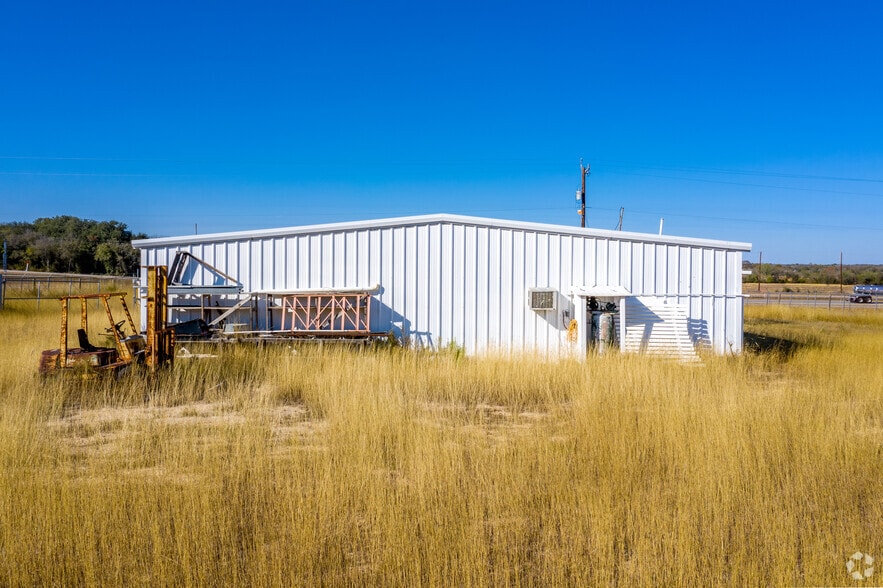 14550 E Interstate 10, Marion, TX for lease - Building Photo - Image 3 of 5