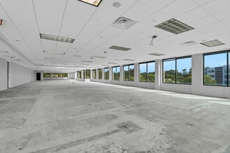4401 Belle Oaks Dr, North Charleston, SC for lease Interior Photo- Image 2 of 5
