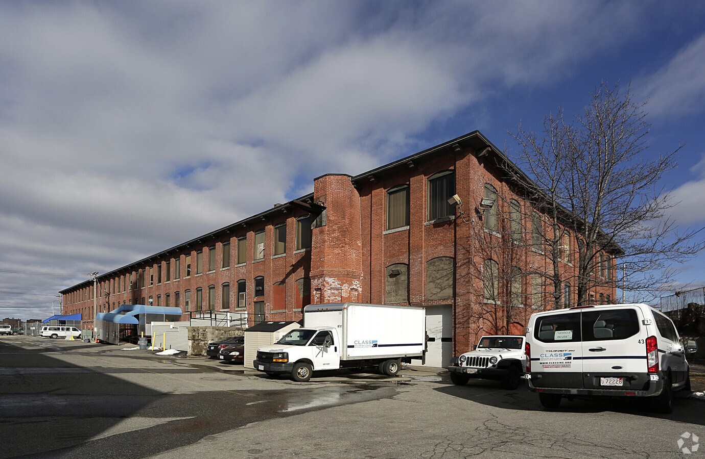 1 Parker St, Lawrence, MA 01843