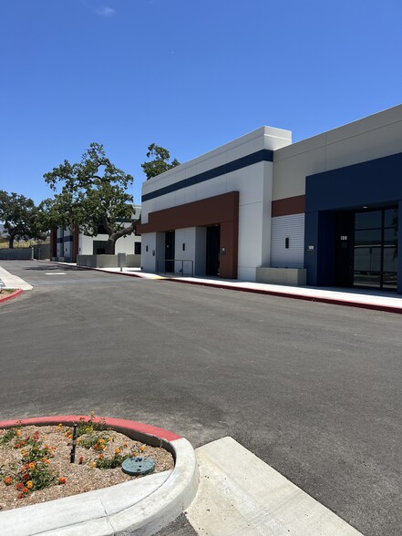 4180 Guardian St, Simi Valley, CA for lease - Building Photo - Image 2 of 20