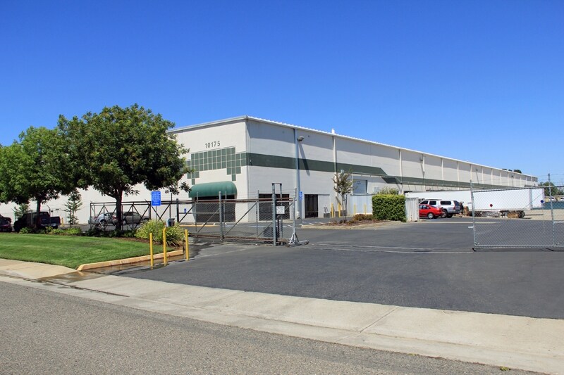 10175 Iron Rock Way, Elk Grove, CA for sale - Primary Photo - Image 1 of 1