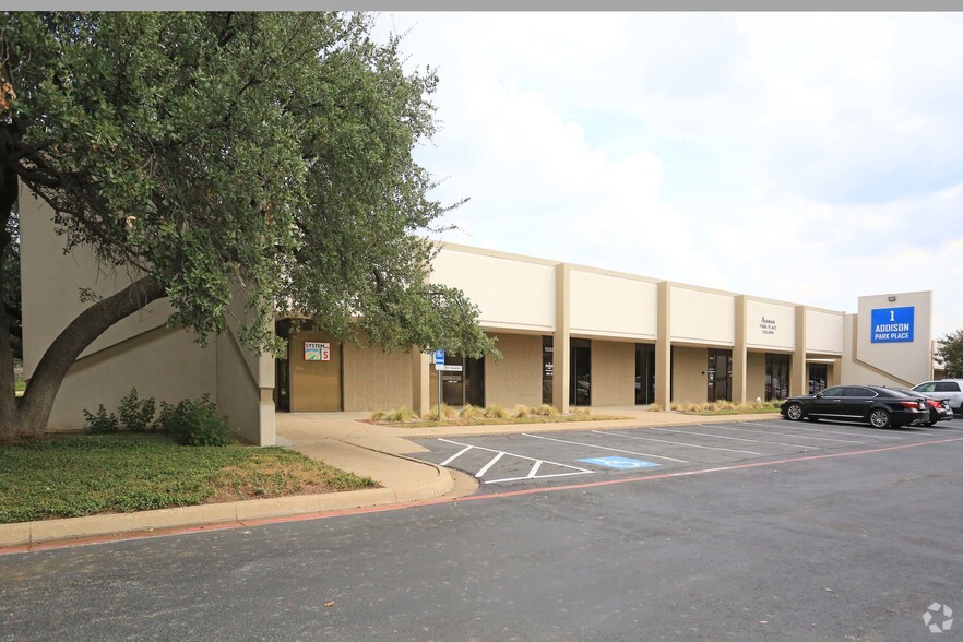 15026-15080 Beltway Dr, Addison, TX for lease - Primary Photo - Image 1 of 7