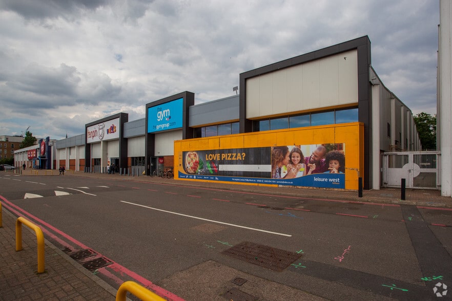 Air Park Way, Feltham for sale - Primary Photo - Image 1 of 1