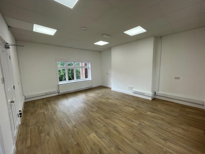 17 Regent St, Nottingham for lease - Interior Photo - Image 2 of 5