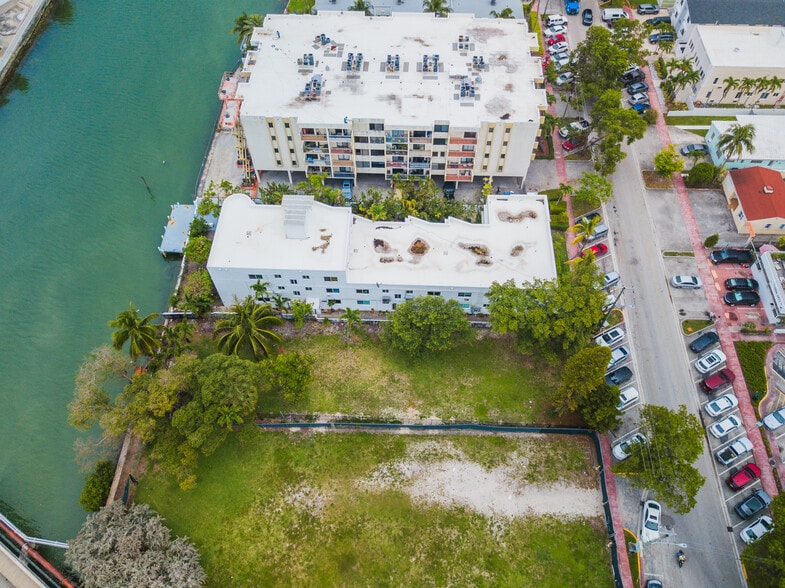6949 Bay Dr, Miami Beach, FL for sale - Building Photo - Image 3 of 16