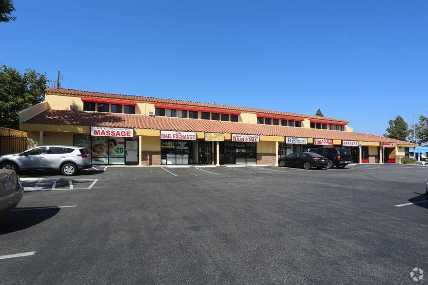 14311 Newport Ave, Tustin, CA for lease - Building Photo - Image 1 of 6