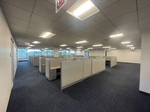 550-650 Warrenville Rd, Lisle, IL for lease Interior Photo- Image 2 of 8