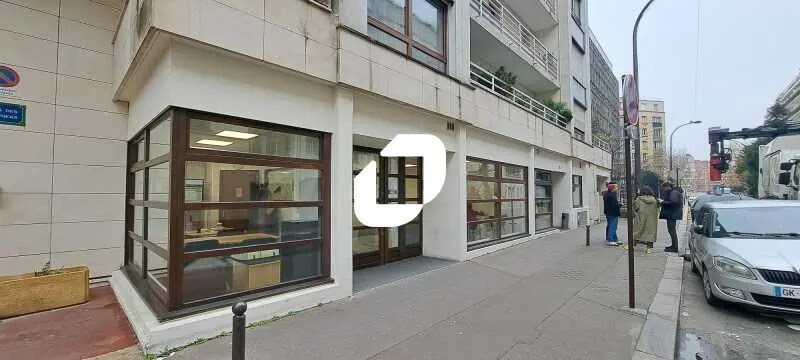 Office in Paris for sale - Building Photo - Image 1 of 10