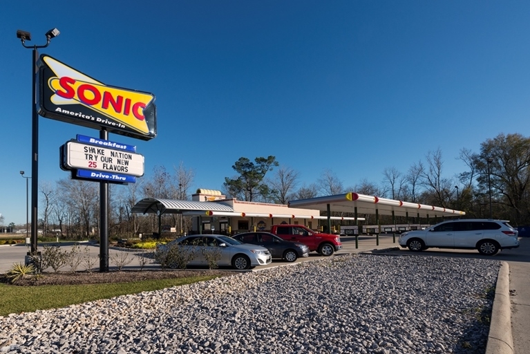 370 Highway 105 E, Sour Lake, TX for sale - Primary Photo - Image 1 of 1