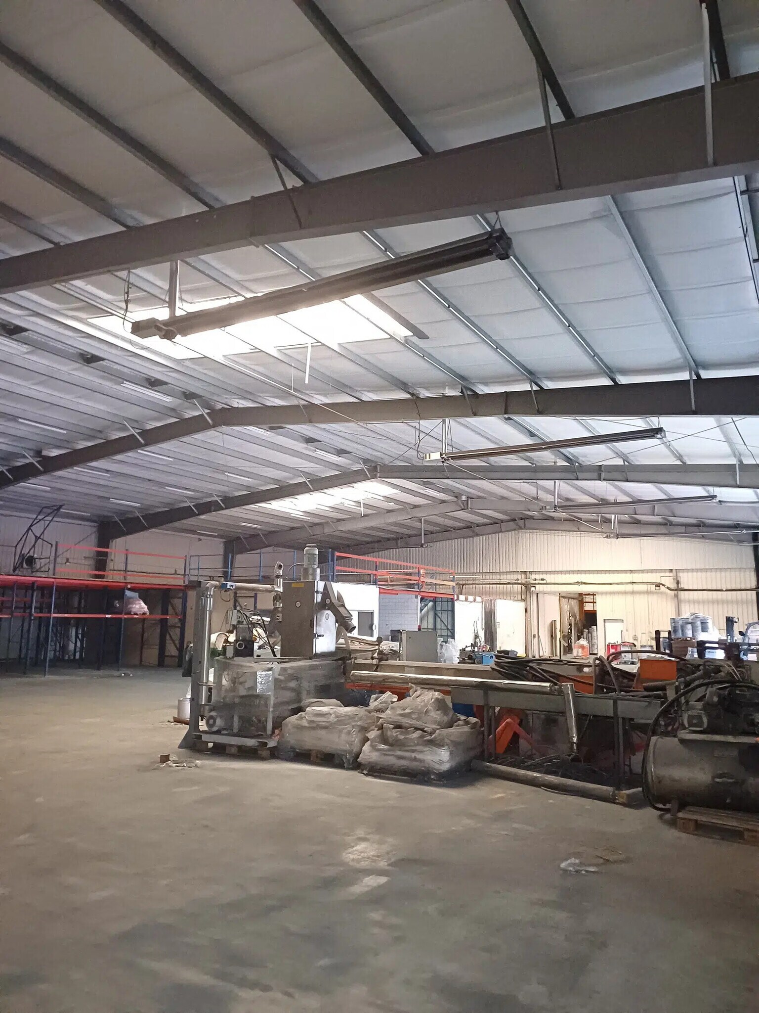 Flex in Meaux for sale Building Photo- Image 1 of 5