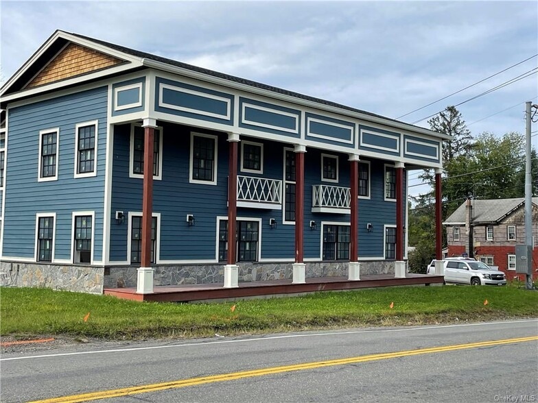 375 Blumel Rd portfolio of 2 properties for sale on LoopNet.com - Building Photo - Image 1 of 9