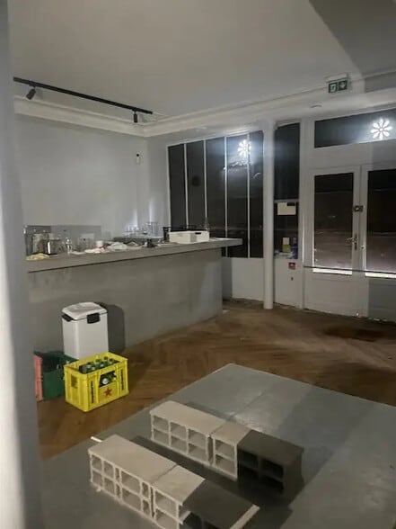 Retail in Paris for lease - Building Photo - Image 3 of 8