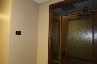 1801 W 32nd St, Joplin, MO for lease Interior Photo- Image 1 of 8