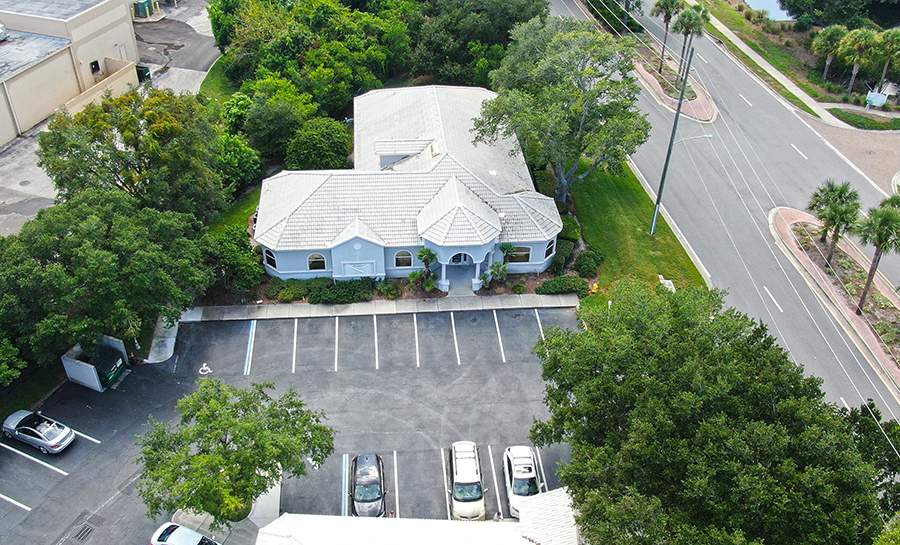 630 Jacksonville Dr, Jacksonville Beach, FL for lease - Building Photo - Image 3 of 9