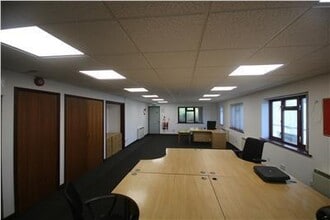 Hollom Down Rd, Salisbury for lease Interior Photo- Image 2 of 2