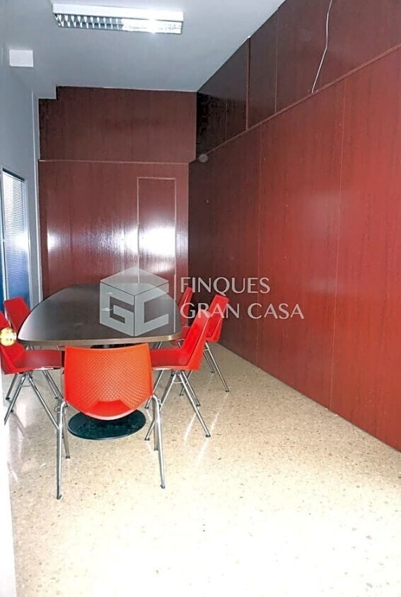 Retail in Granollers, Barcelona for lease Interior Photo- Image 1 of 3