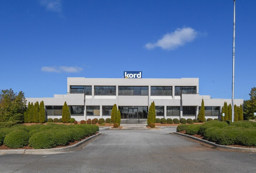 635 Discovery Dr NW, Huntsville, AL for lease - Primary Photo - Image 1 of 12