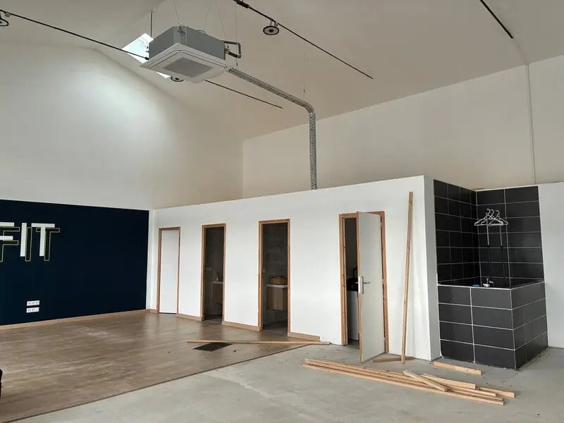 Retail in Lille for lease Interior Photo- Image 1 of 8