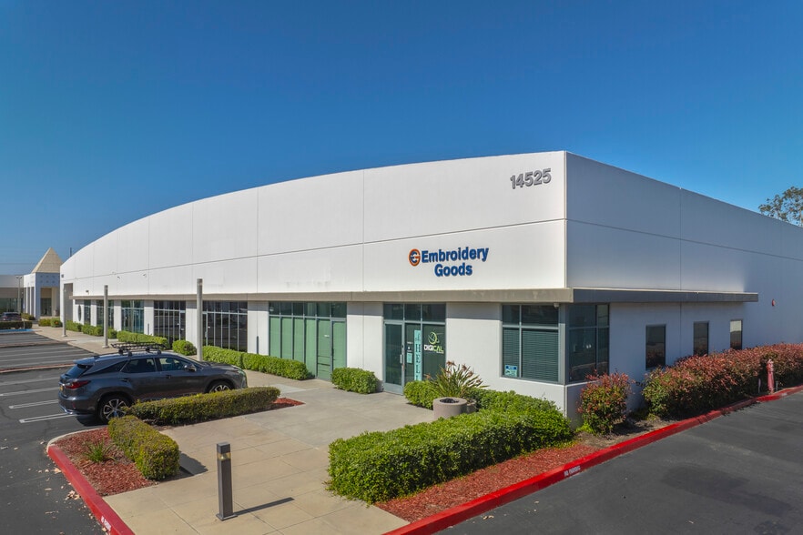 14525 Valley View Ave, Santa Fe Springs, CA for lease - Building Photo - Image 3 of 3