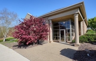 941 Steubenville Ave, Cambridge, OH for lease - Building Photo - Image 1 of 20