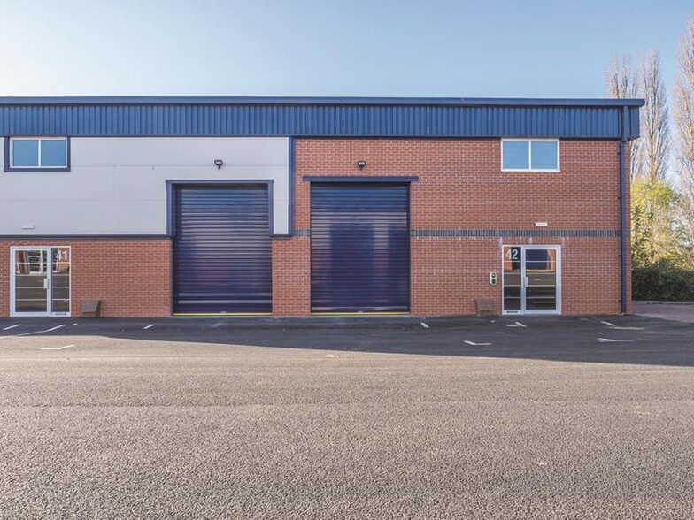 Challenger Way, Yeovil for lease - Building Photo - Image 2 of 3