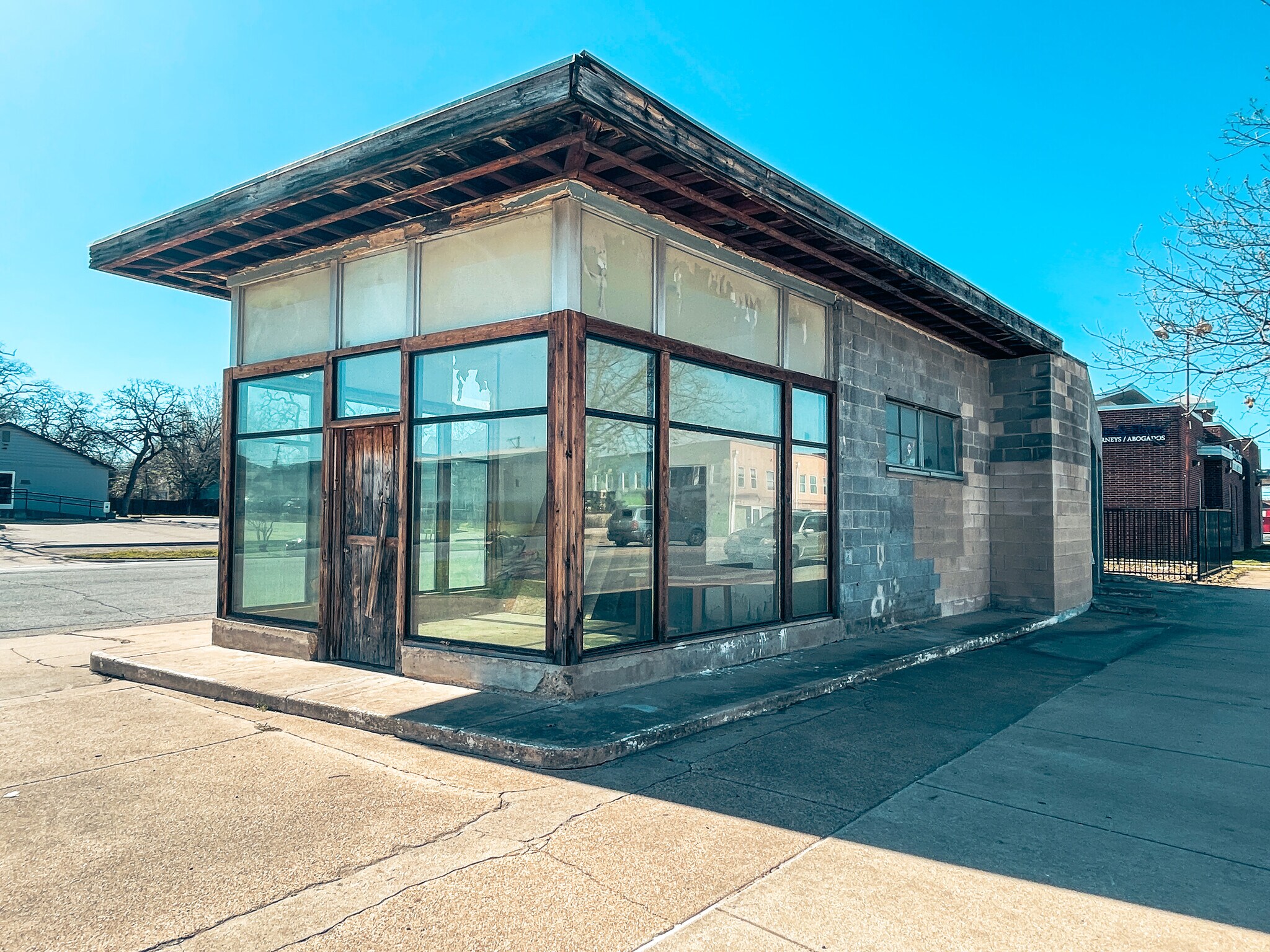 1421 N Main St, Fort Worth, TX for sale Building Photo- Image 1 of 7