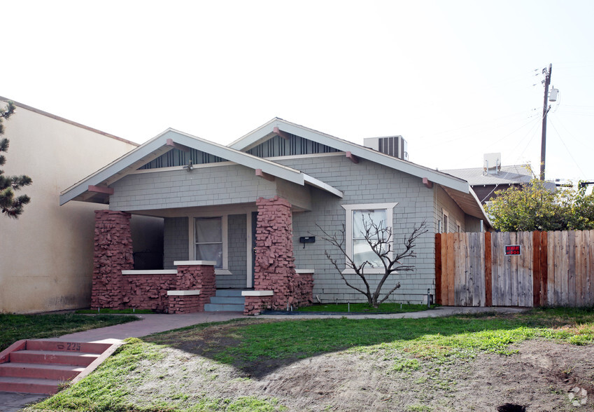 225 18th St, Bakersfield, CA for sale - Primary Photo - Image 1 of 1